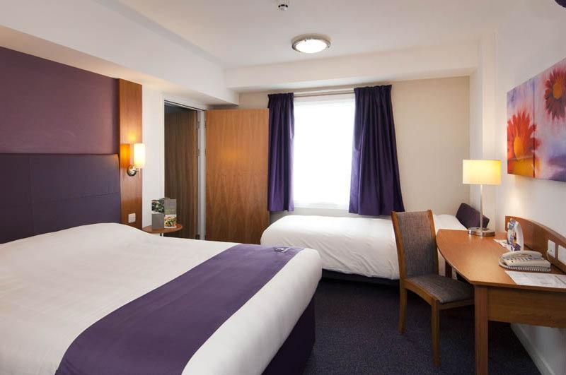 Premier Inn Birmingham Oldbury Oldbury  Exterior photo